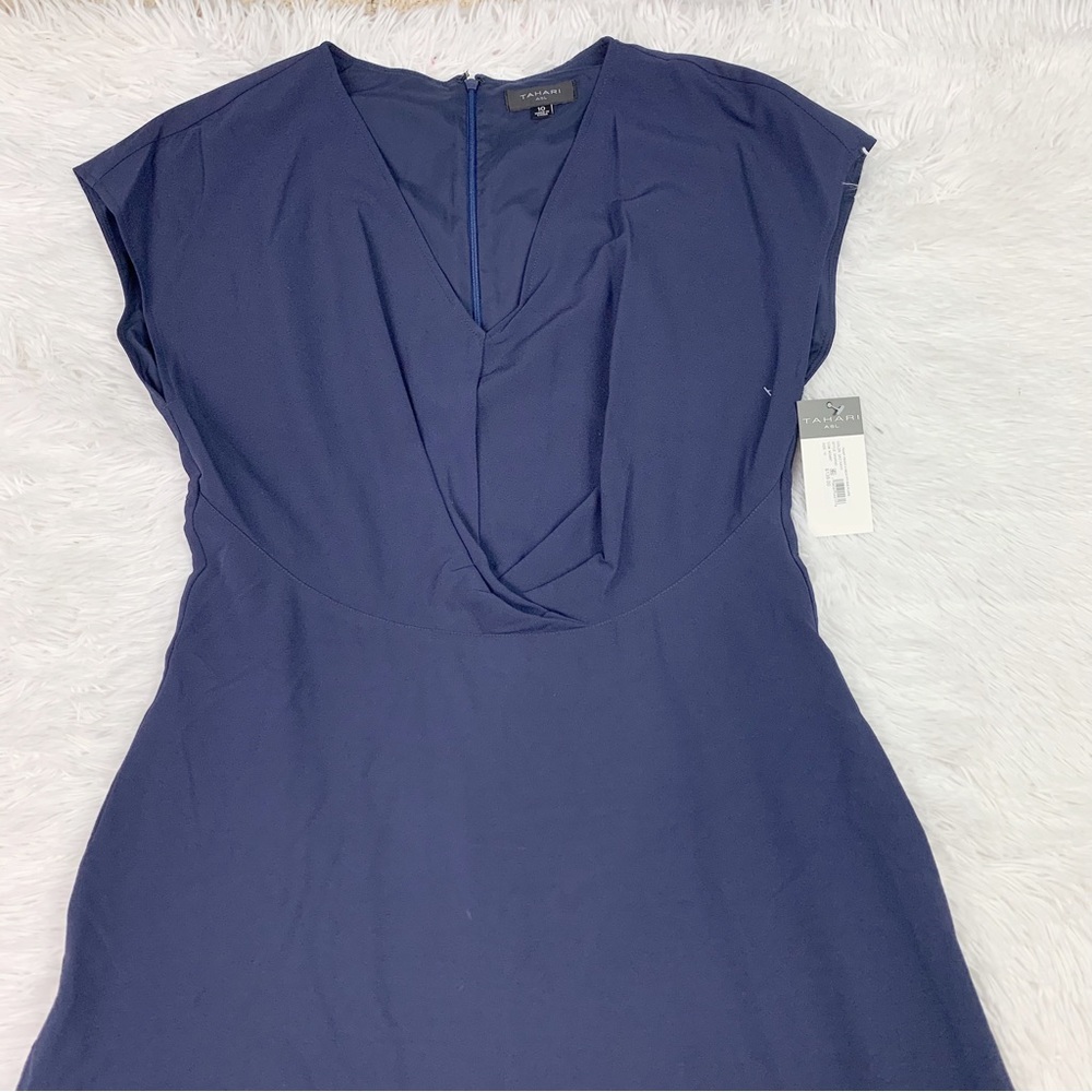 Tahari ASL size 10 short sleeve V-Neck Twist Front Fit & Flare Dress navy blue‎ - Picture 3 of 12